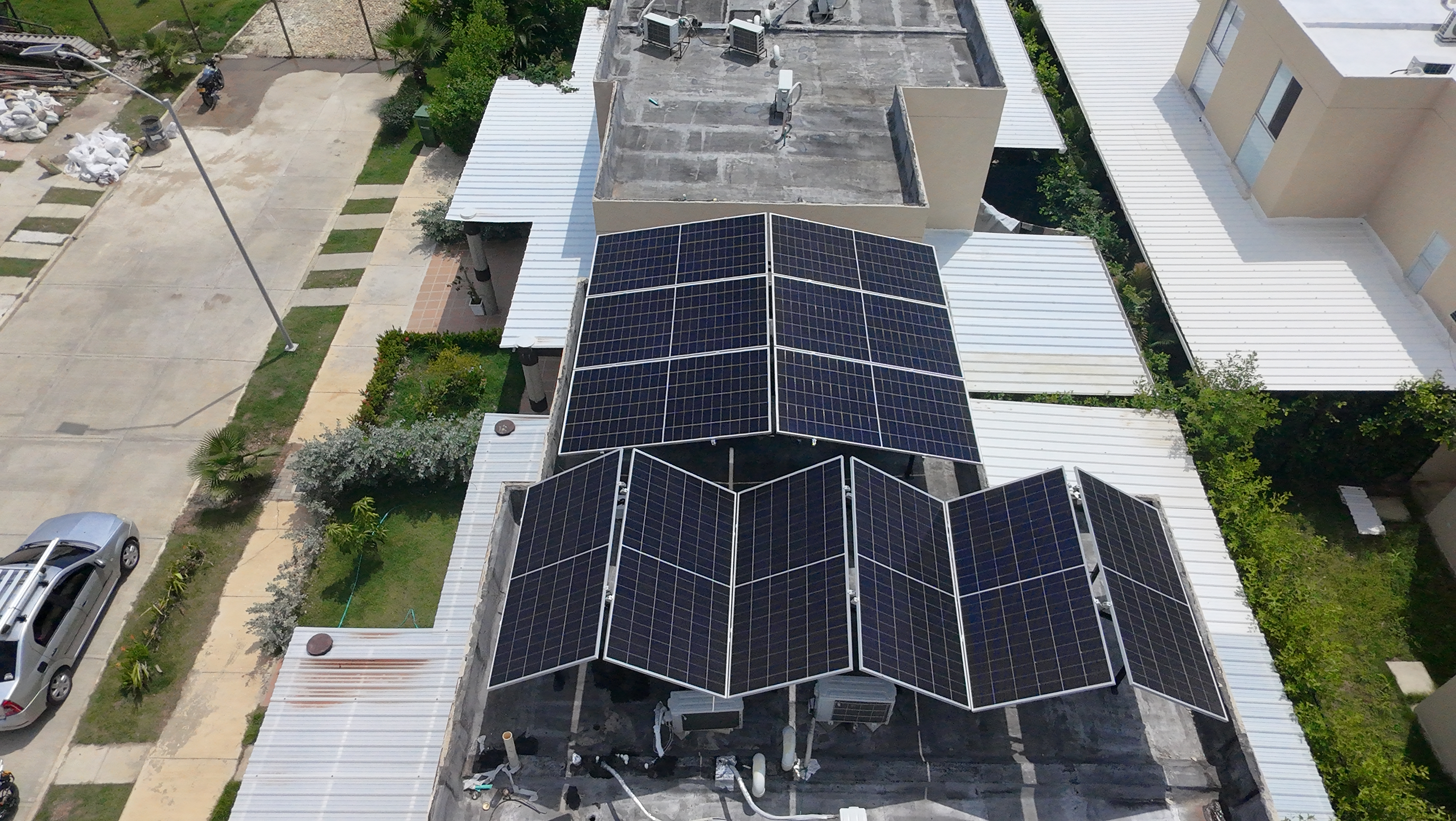 Sistema fotovoltaico con respaldo en baterías